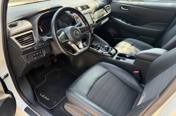 NISSAN  N-Connecta e+ 62 kWh